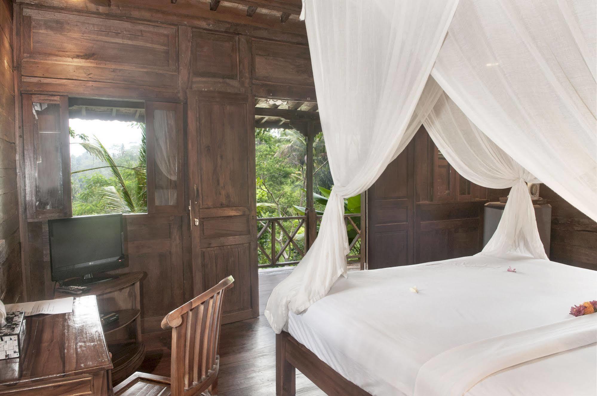 Ubud Jungle Holy Water エクステリア 写真